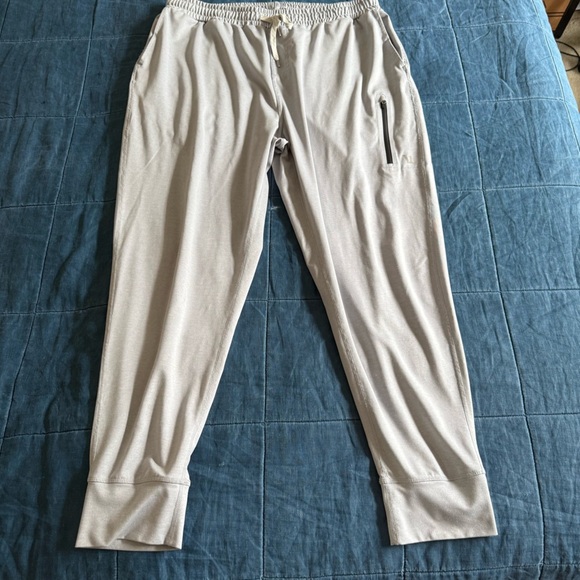 Vuori  Sunday Performance Jogger Light Gray Active Gym Men’s Size XXL - Picture 1 of 9